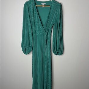 H&M Elegant Green Long Sleeve Dress